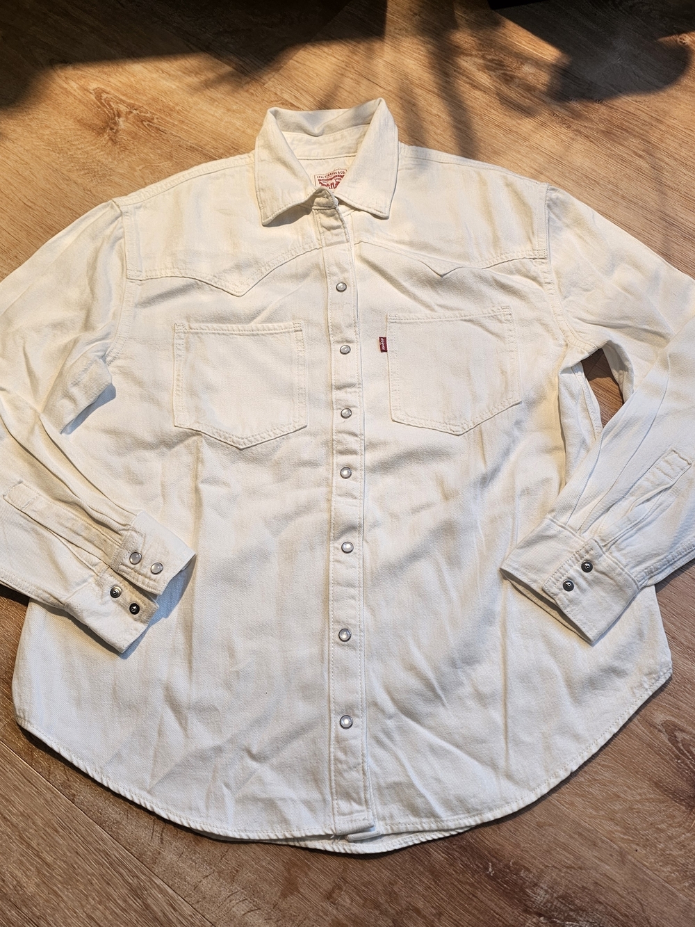 Levi's Women's Off-White Button-Down Western Shirt